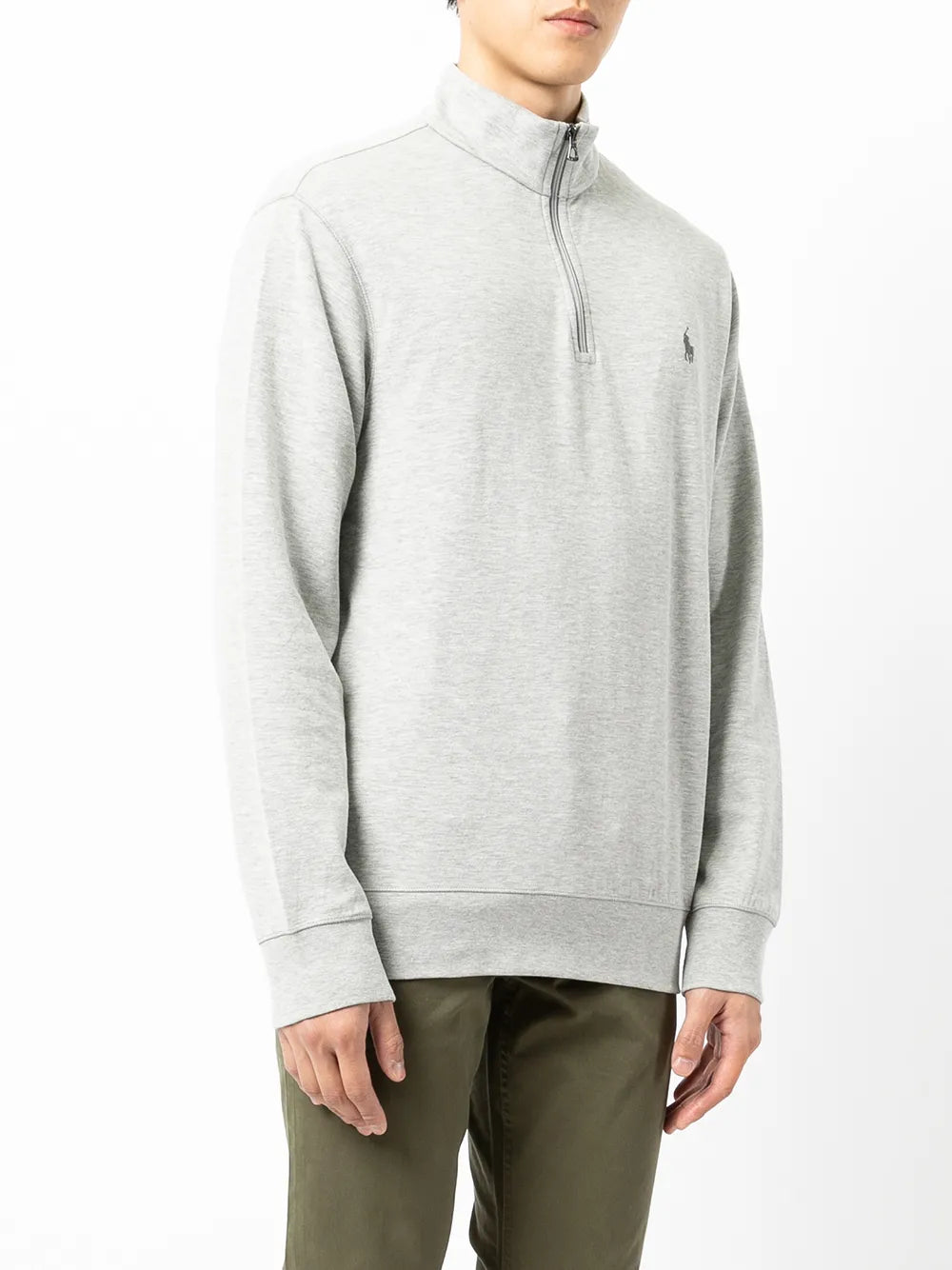 moletom com logotipo bordado