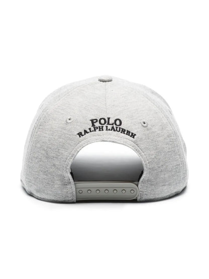 boné de beisebol com logotipo bordado