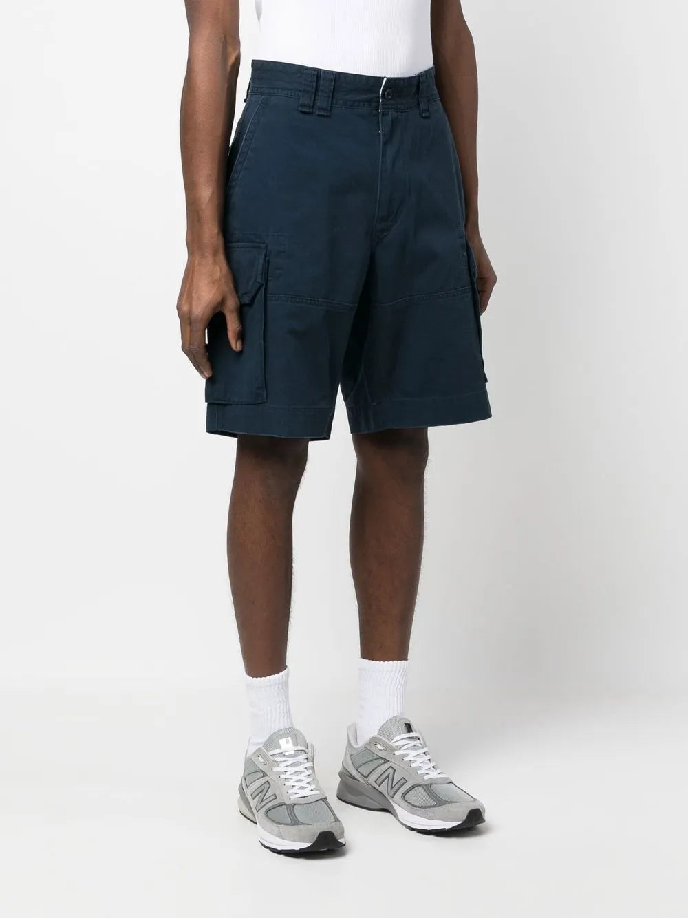 shorts cargo de algodão com patch de logotipo