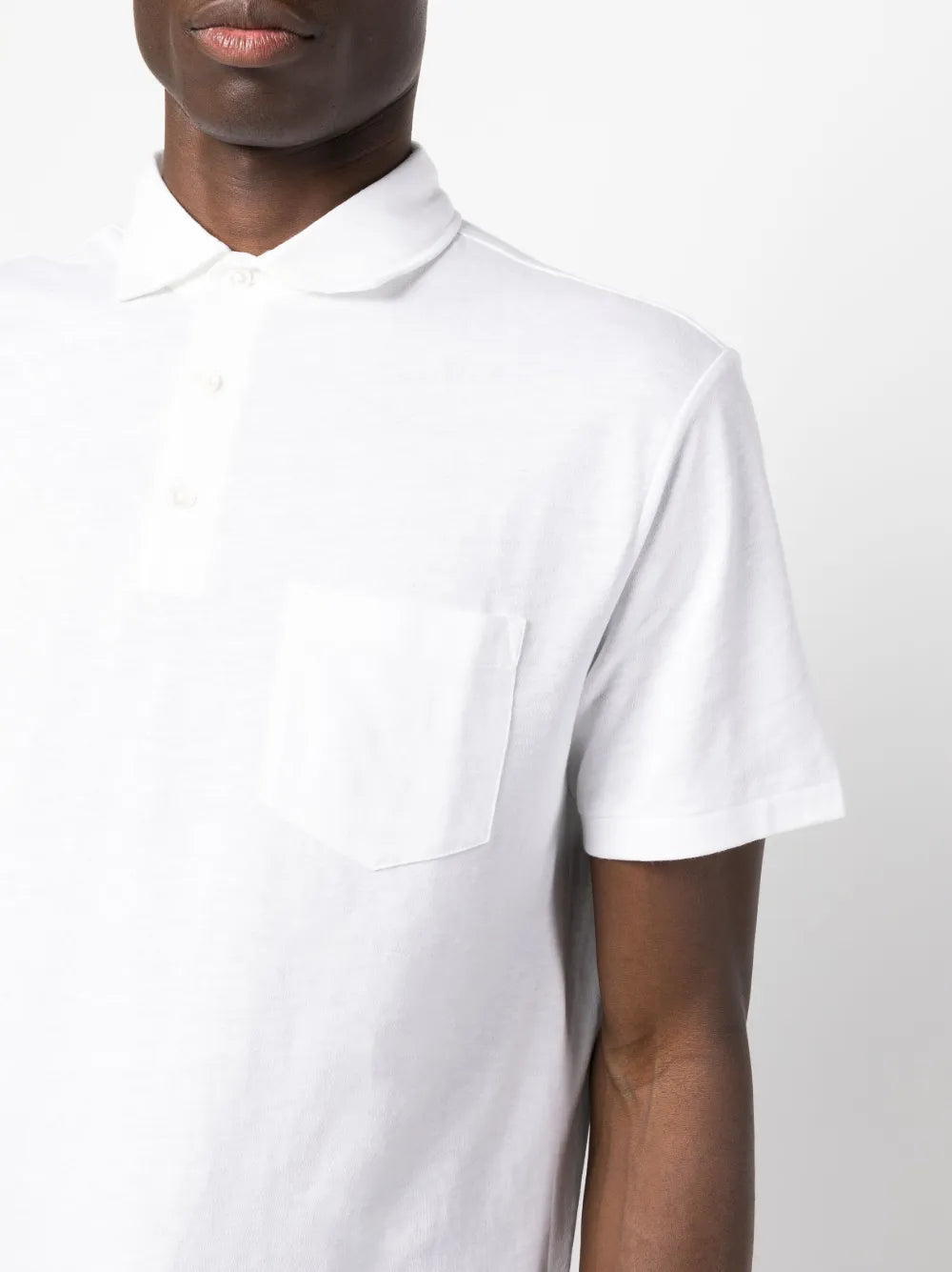 camisa polo de manga curta com logotipo bordado