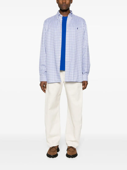 camiseta de algodão com logotipo bordado