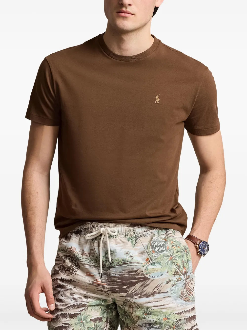 camiseta de algodão com gola redonda