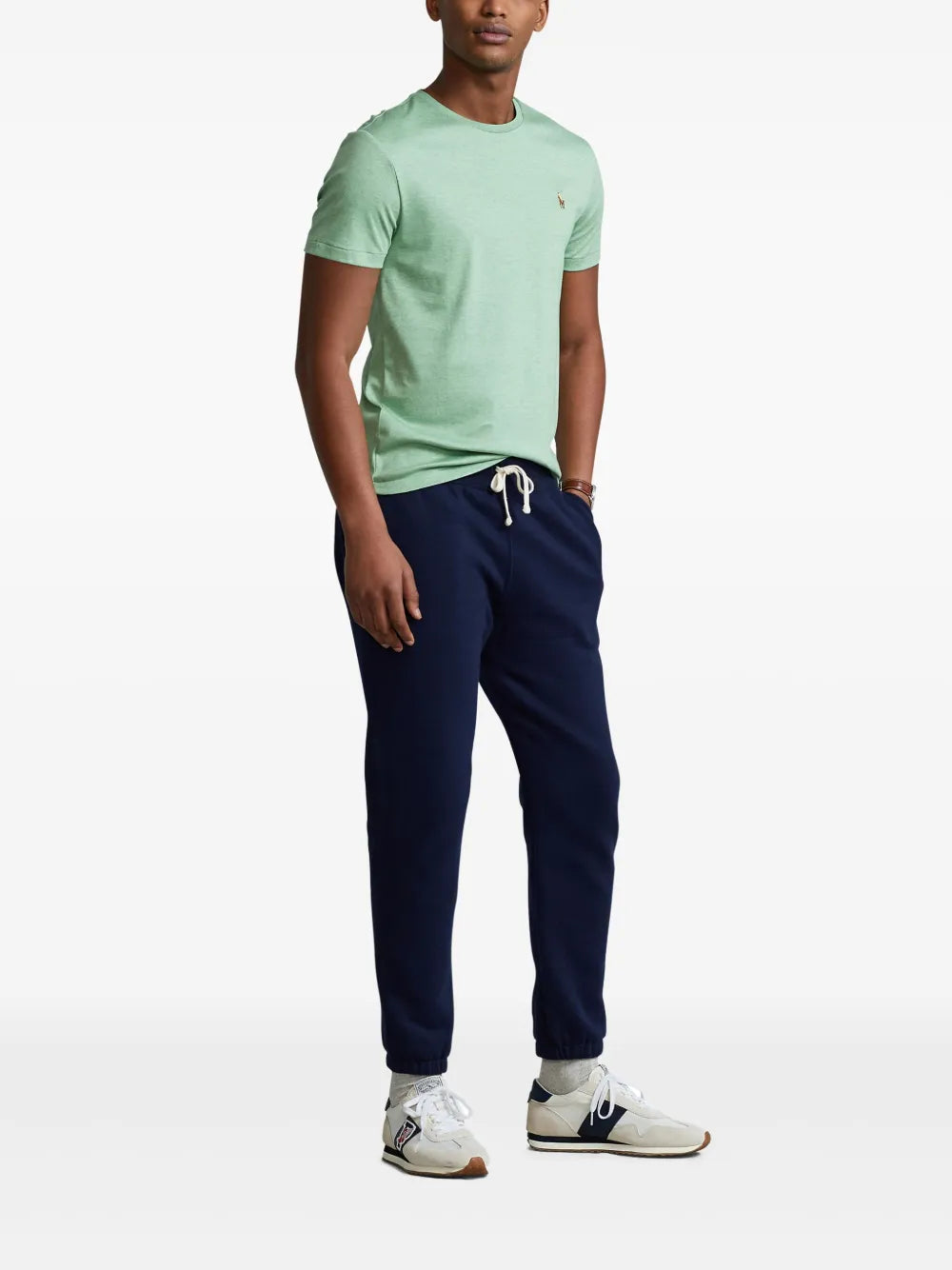 camiseta de algodão com gola redonda