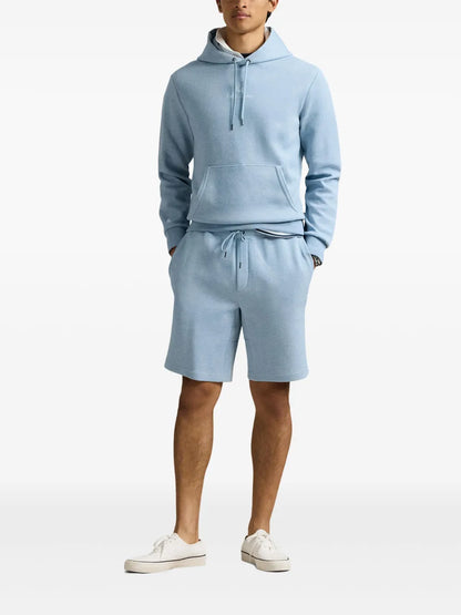 shorts com logotipo bordado