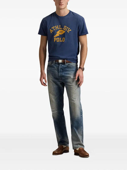 camiseta com estampa de logotipo