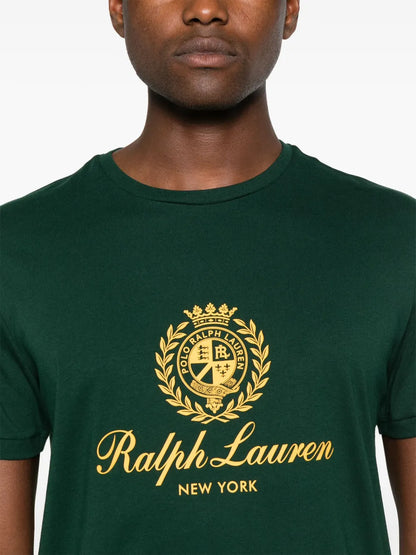 camiseta bordada com brasão