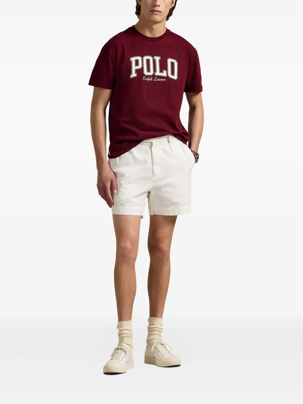 camiseta com estampa de logotipo