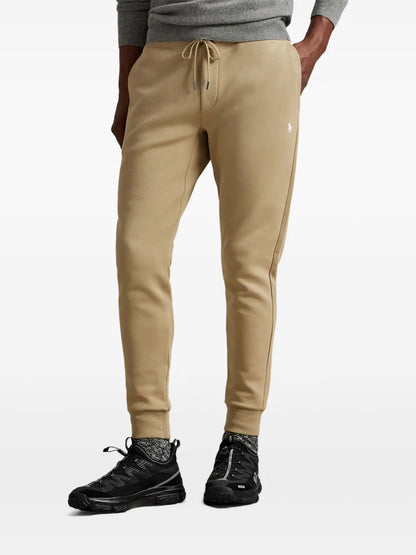 calças esportivas com cordão na cintura