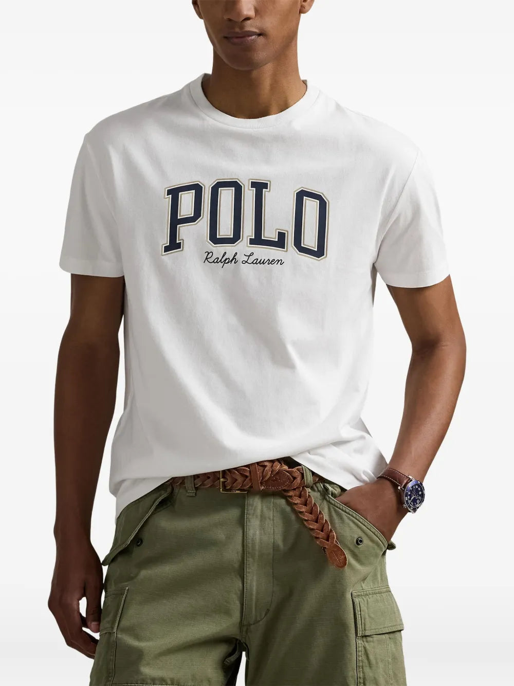 camiseta de manga curta com estampa de logotipo