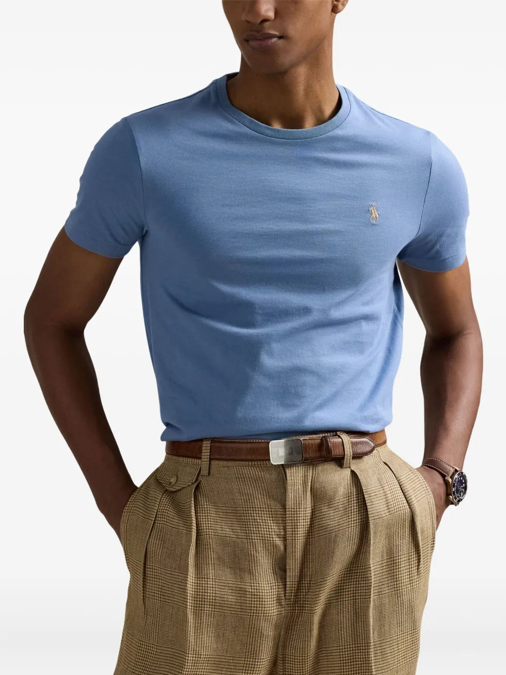 camiseta de gola redonda bordada